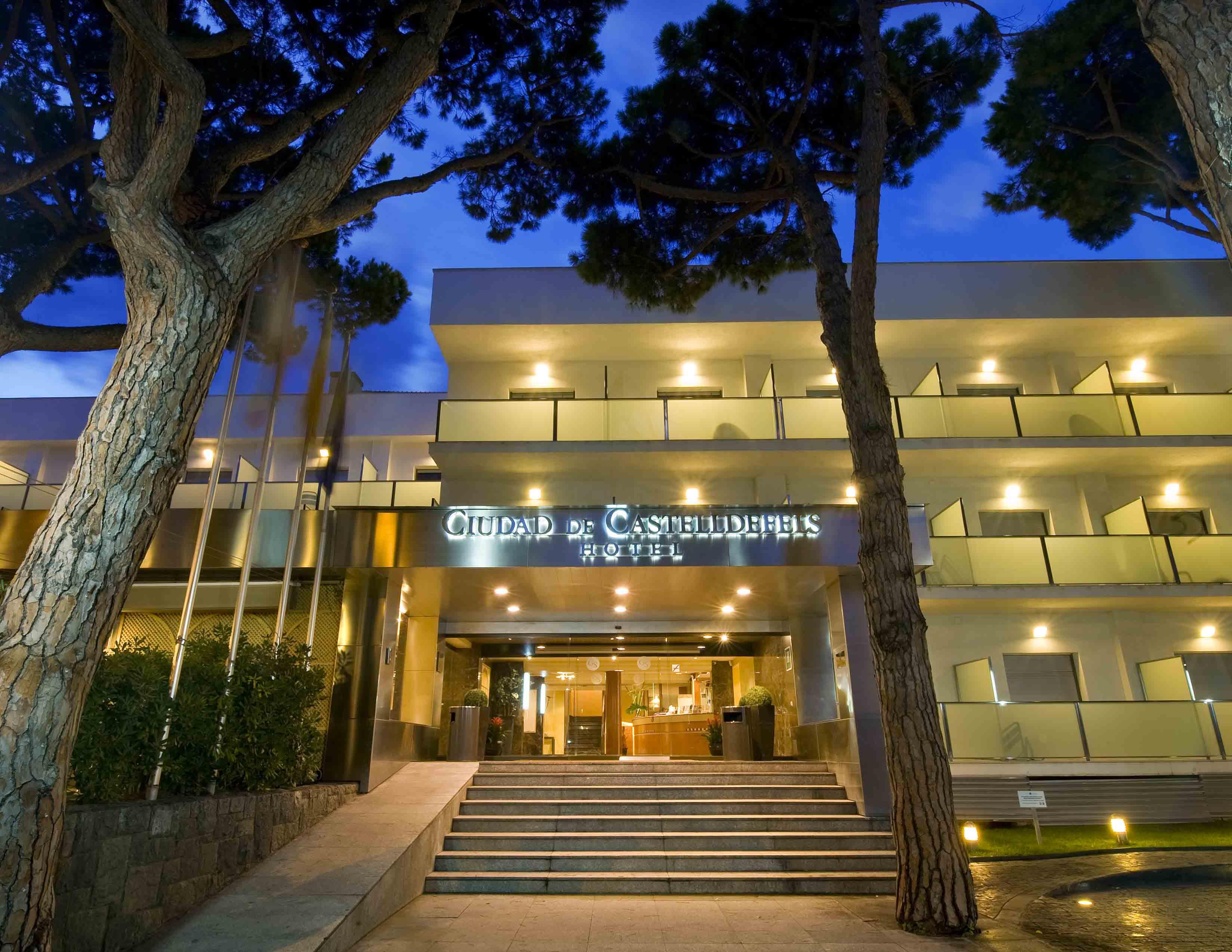 Ciudad De Castelldefels Hotel Ngoại thất bức ảnh